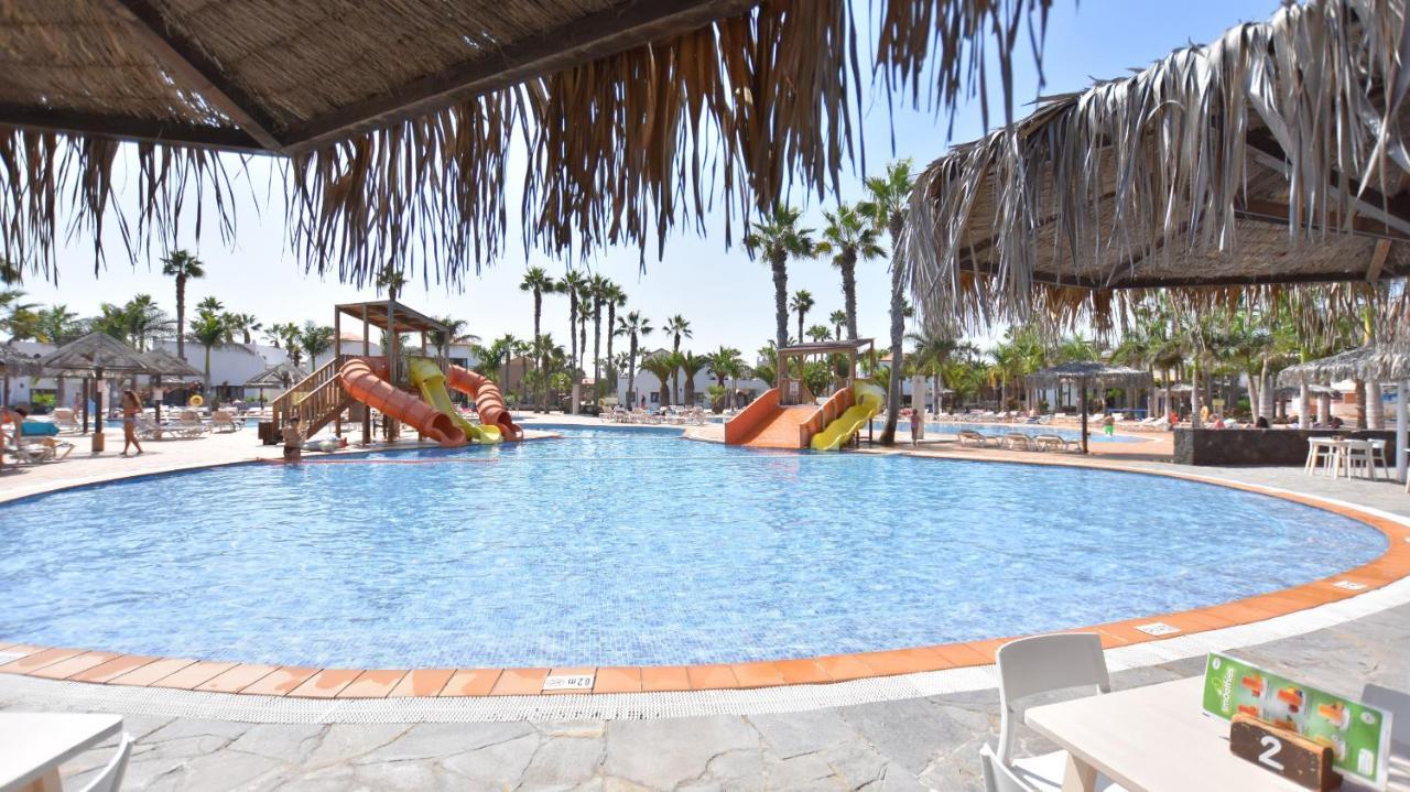 Book Jet - Oasis Pool View Apartment Коральео Экстерьер фото